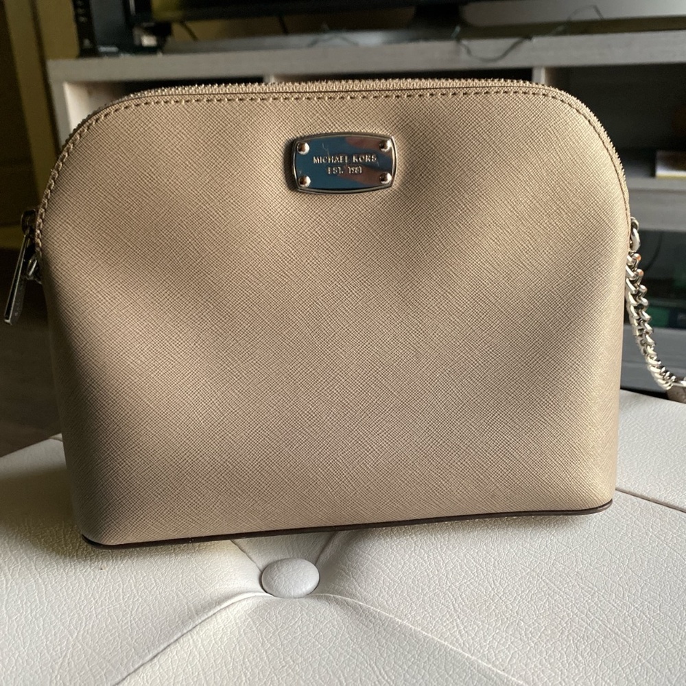 Micheal kors crossbody